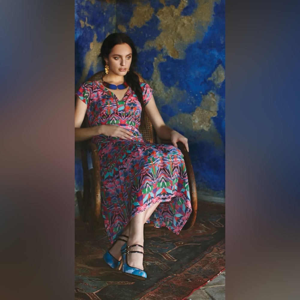 Anthropologie Mural Maxi Dress
Vanessa Virginia Colorful  Maxi Dress size 0 C75